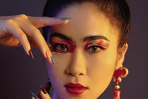 'Xẩm xuân xanh' tri ân những người hùng áo trắng