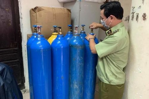 Đề xuất cấm sử dụng khí cười trong vui chơi, giải trí