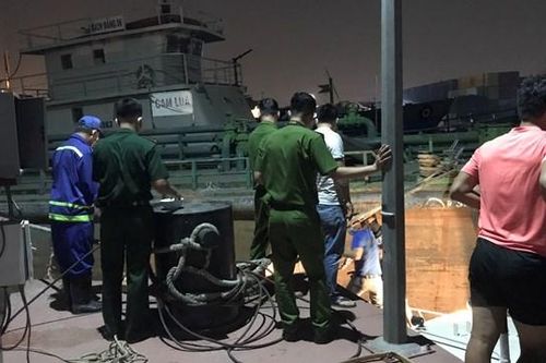 Phát hiện thi thể nam thanh niên dưới sông Sài Gòn