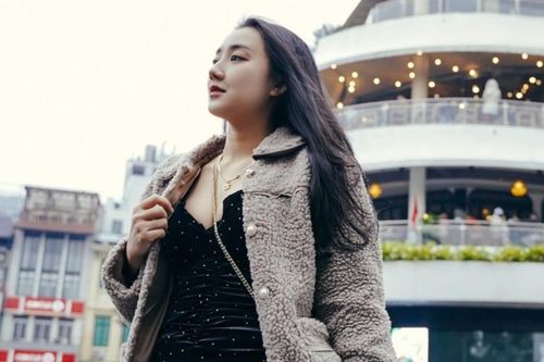 Giới trẻ Hà Nội mặc sành điệu giữa tiết trời 16 độ C