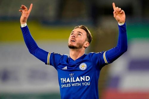 Leicester lên đầu bảng sau trận thắng Chelsea