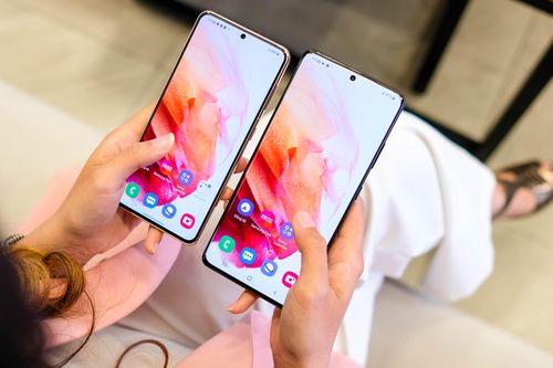 Loạt smartphone lên kệ tại Việt Nam dịp cận Tết Âm lịch