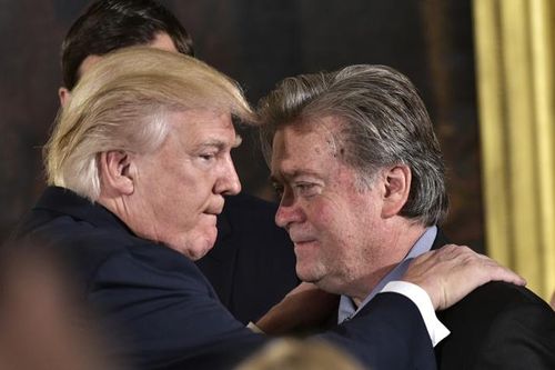 Động thái phút chót của ông Trump trước khi rời Nhà Trắng