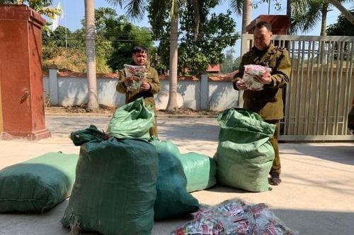 Phát hiện 9.000 chiếc chân gà nhập lậu