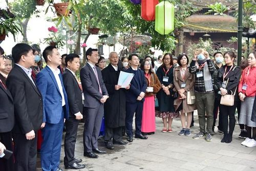 Giới thiệu tiềm năng du lịch quận Tây Hồ