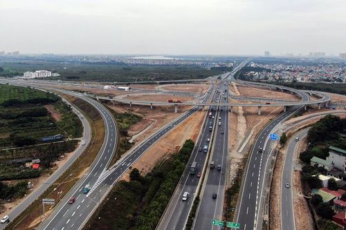 Hà Nội vượt khó thành công