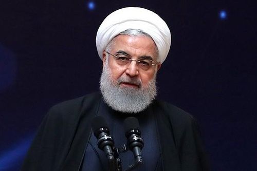 Iran đưa ông Trump vào danh sách trừng phạt, nói bóng 'đang trên sân Mỹ'