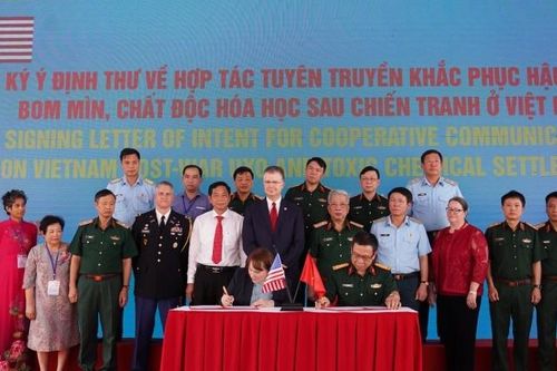 Hoa Kỳ và Việt Nam cam kết hợp tác khắc phục hậu quả chiến tranh