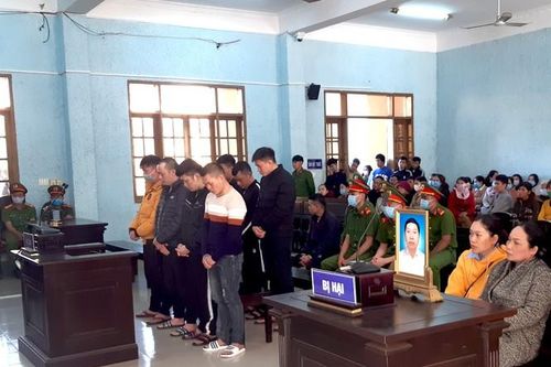 Tuyên án nhóm xã hội đen bắt cóc, giết người và tàng trữ vũ khí quân dụng trái phép