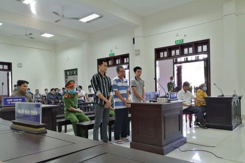 2 người thương vong do tranh chấp mương nước, 3 cha con lãnh án tù