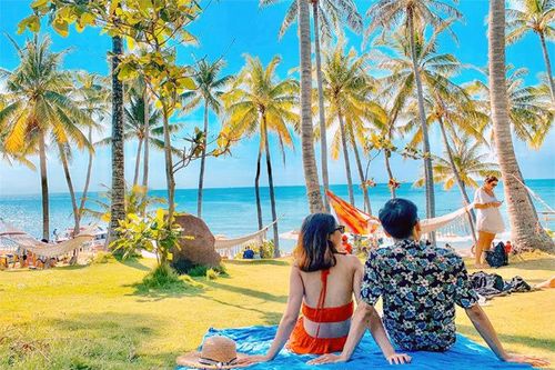 Nín thở chờ 2 tuần trước Tết, hồi hộp đón vạn khách ăn chơi