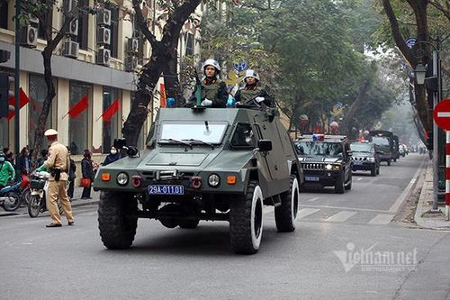 Công an Hà Nội ra quân bảo vệ Đại hội 13 của Đảng
