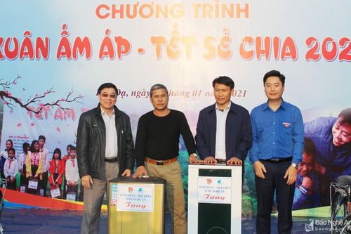 Tỉnh đoàn tổ chức chương trình 'Xuân ấm áp - Tết sẻ chia' năm 2021