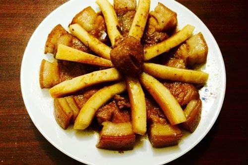 Tuyệt chiêu làm món thịt kho dừa thơm ngon đãi cả nhà ai ăn cũng thích