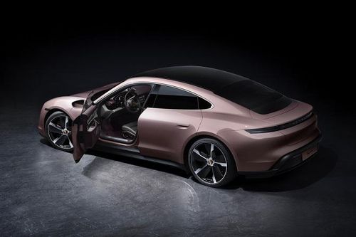Porsche Taycan 2021 trình làng, chạy điện, dẫn động cầu sau, giá từ 1,85 tỷ đồng