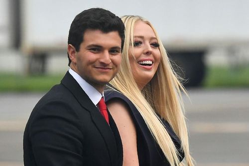 Tiffany Trump thông báo đính hôn vào ngày tại vị cuối cùng của cha