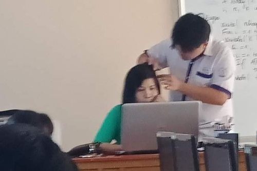 Thiếu 0,1 điểm để được học sinh tiên tiến, nam sinh nghĩ ra cách không ai ngờ để lấy lòng cô giáo