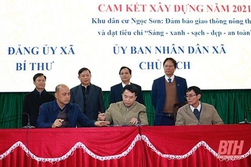 Hà Trung phát động xây dựng giao thông nông thôn và khu dân cư 'Sáng - xanh - sạch - đẹp - an toàn'