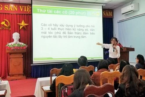 Đánh giá kết quả giảng dạy bộ sách Bé vui học tạo hình