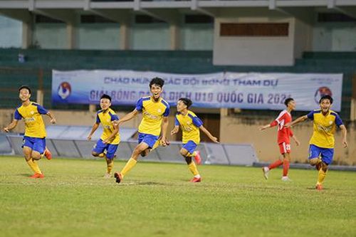 U19 Khánh Hòa và U19 Becamex Bình Dương lội ngược dòng giành chiến thắng