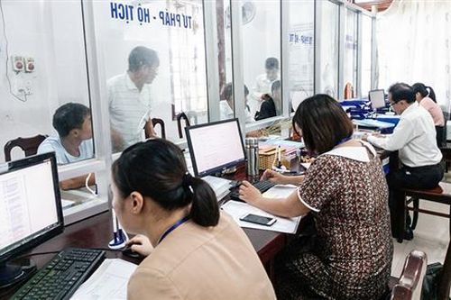Xây dựng xã, phường, thị trấn đạt chuẩn tiếp cận pháp luật