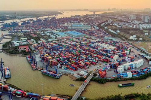 Khu vực phía Nam: ''Hạ nhiệt'' giá thuê container rỗng