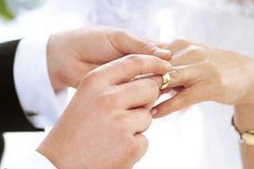 Chuyên gia tâm lý nói gì về đề xuất có 'chứng chỉ tiền hôn nhân' mới được kết hôn?