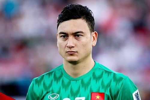 'Cerezo Osaka biết về rắc rối giữa Văn Lâm và Muangthong'