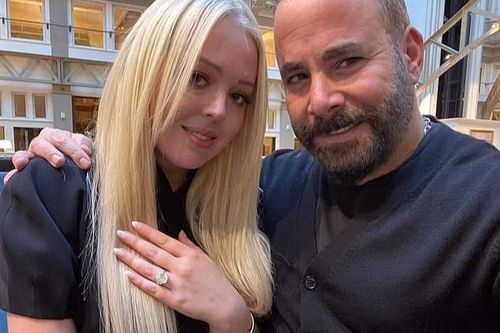 Nhẫn đính hôn của Tiffany Trump có giá hơn 1 triệu USD