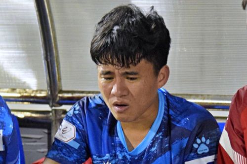 Phan Thanh Hậu: 'Pha bóng ấy trúng thì tôi gãy chân'