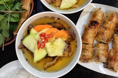Ăn gì trên đường Phan Xích Long?