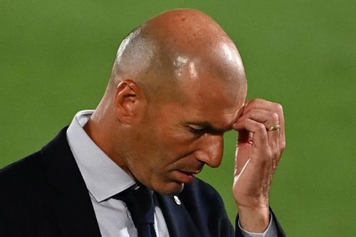 Zidane thụ động trong trận thua của Real