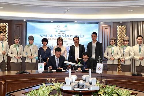 CLB Hà Nội gia hạn hợp đồng nhà tài trợ vận chuyển