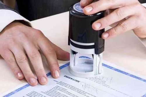 Có bắt buộc công chứng tài liệu trước thời điểm đóng thầu?