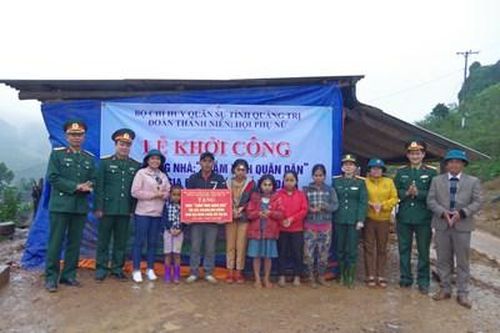 Ấm lòng người dân A Vao