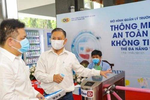 TP.HCM: Thanh toán không dùng tiền mặt là tiêu chí đánh giá thi đua trường học