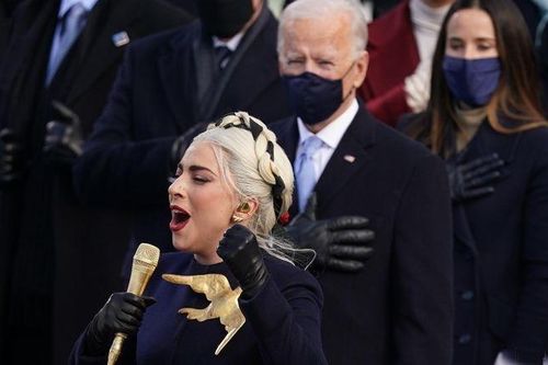 Lady Gaga biểu diễn quốc ca Mỹ trong lễ nhậm chức của Tổng thống Joe Biden