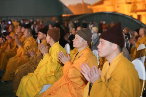 Thiêng liêng lễ cầu quốc thái dân an mừng ngày Phật thành đạo