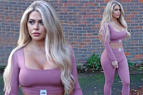 Mẫu nội y Anh quốc Bianca Gascoigne khoe dáng 'bốc lửa' trên phố