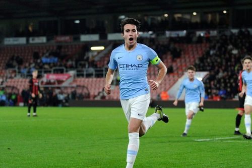 HLV Barcelona sốt ruột vì chưa mua được sao trẻ Man City