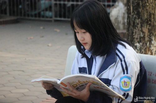 Nữ sinh giành giải Nhất học sinh giỏi Quốc gia môn Lịch sử: 'Không chỉ thi cho mình'