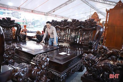 Chiêm ngưỡng kiệt tác của các làng nghề khắp 3 miền tại trung tâm TP Hà Tĩnh
