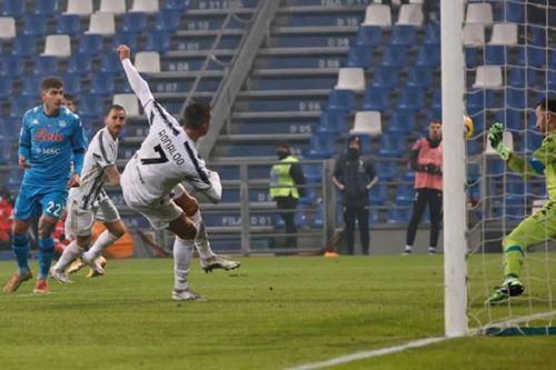 Ronaldo thăng hoa, Juventus giành Siêu Cúp Italia