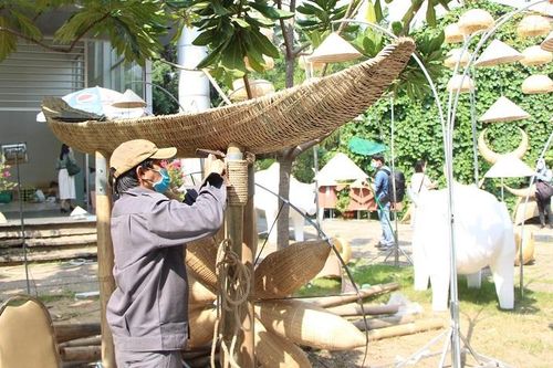 Ngắm những chú trâu 'thô' sẽ trưng bày ở đường hoa Tết Nguyễn Huệ