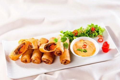 Lạ miệng với món chả giò hải sản trứng bắc thảo cho ngày Tết thêm tròn vị
