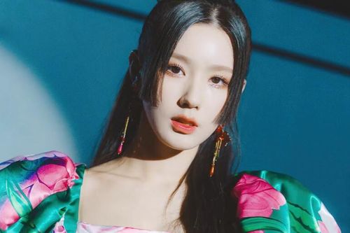 50 sắc thái của Miyeon (GI-DLE) khi mở nhầm cửa xe khiến fan hâm mộ thích thú