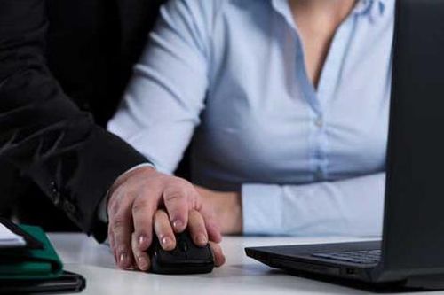 Nhận hối lộ tình dục sẽ bị xử lý tội danh về tham nhũng