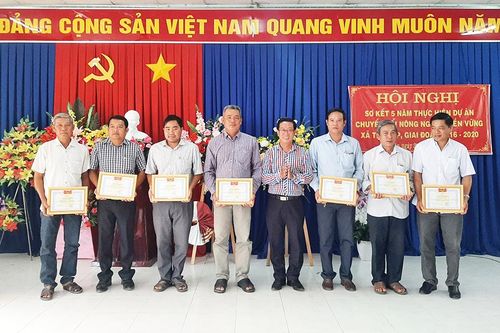 Sơ kết 5 năm thực hiện Dự án 'chuyển đổi nông nghiệp bền vững' trên địa bàn xã Tân Lập