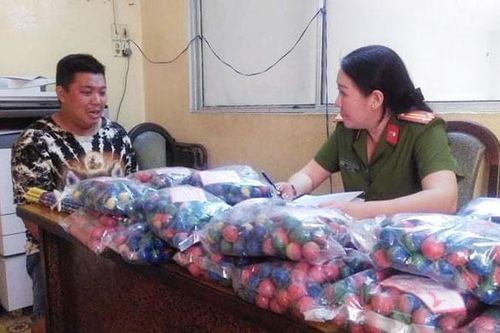 Thành phố Hồ Chí Minh: Xử lý người đứng đầu đơn vị công an địa bàn có người dân đốt pháo
