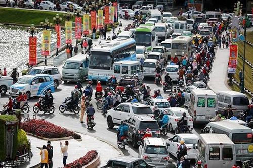 Đà Lạt lắp đặt đèn giao thông: Phải hy sinh nét văn hóa riêng vì du khách ngày càng đông?